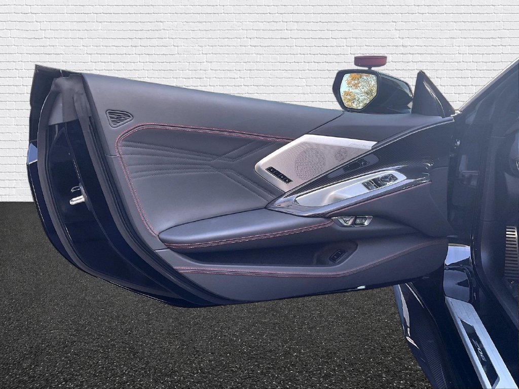 Used 2024 Chevrolet Corvette Z06 RWD image 11