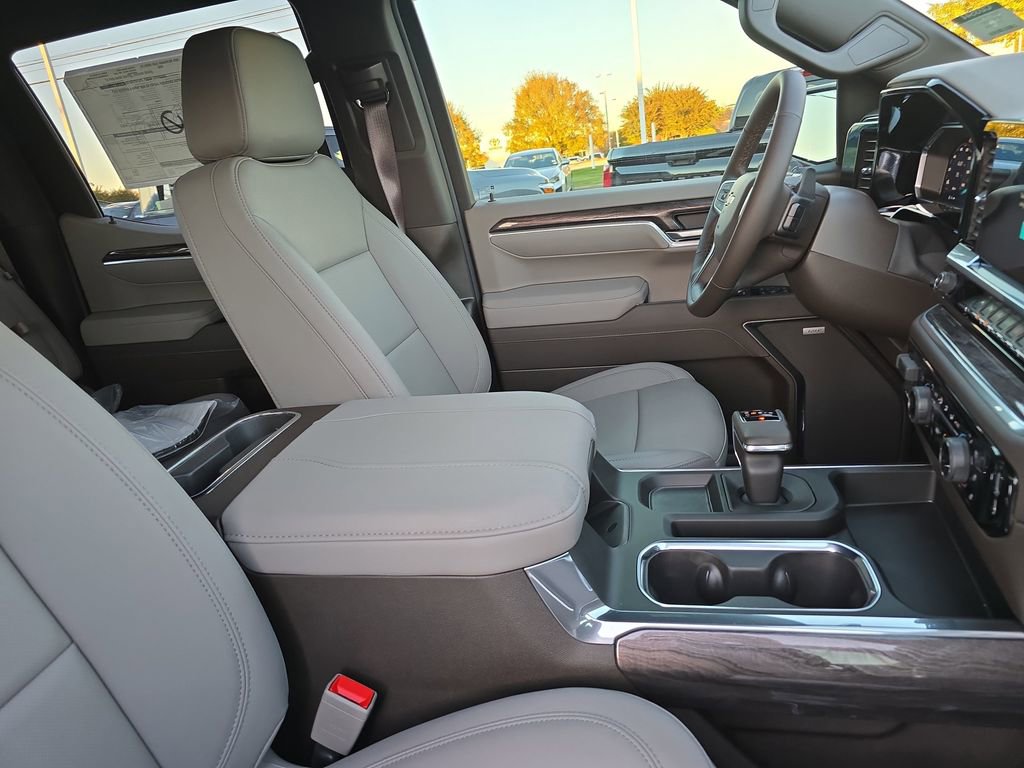 New 2026 Chevrolet Silverado 1500 LTZ w/ LTZ Convenience Package II image 10