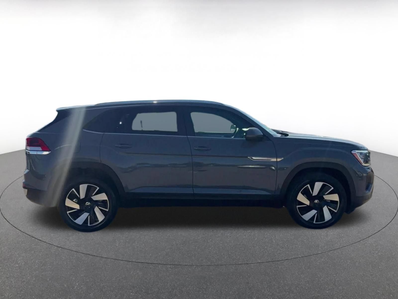 Used 2026 Volkswagen Atlas Cross Sport SE AWD/4WD image 15