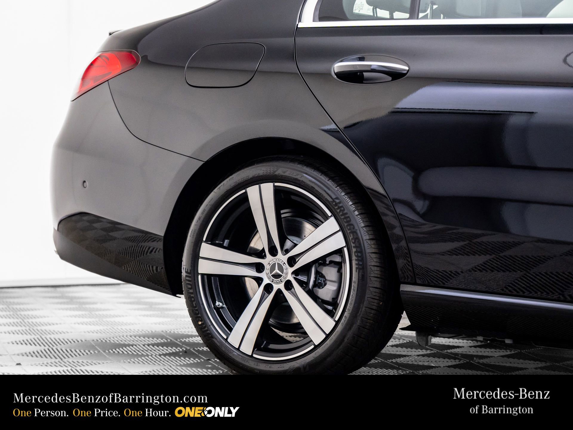 New 2026 Mercedes-Benz C 300 4MATIC Sedan image 30