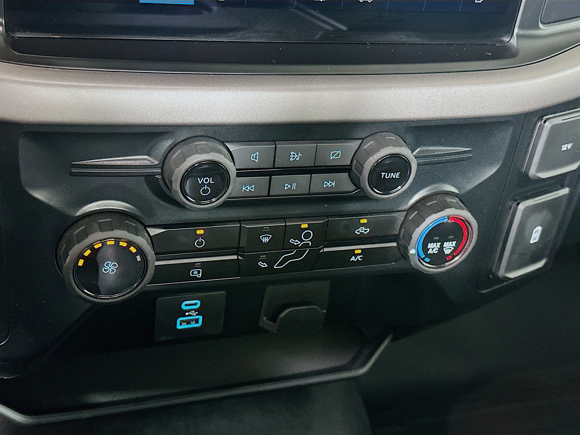 Used 2024 Ford F150 XL image 24