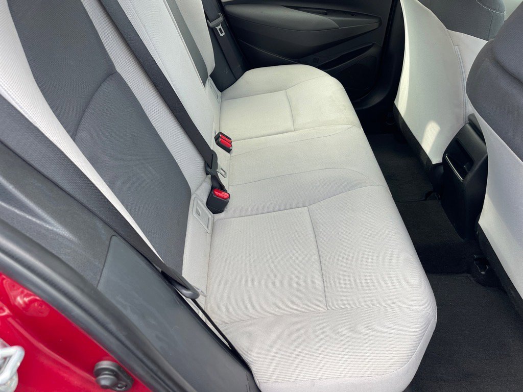 Used 2022 Toyota Corolla LE image 18