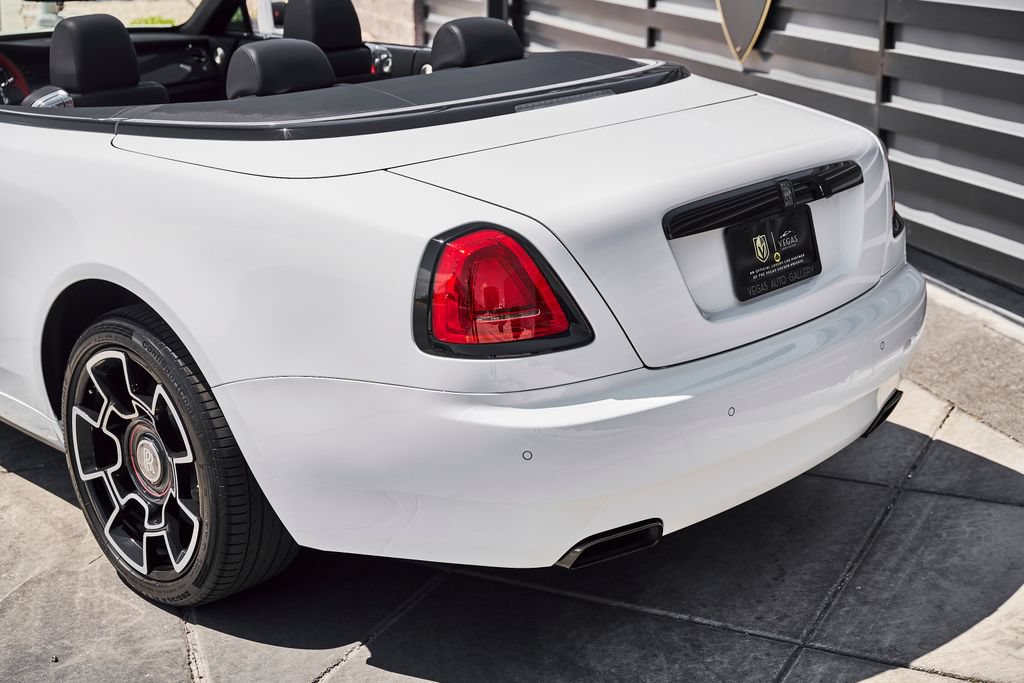 Used 2020 Rolls-Royce Dawn RWD image 11