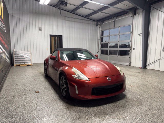 Used 2013 Nissan 370Z Touring w/ Sport Pkg RWD image 15