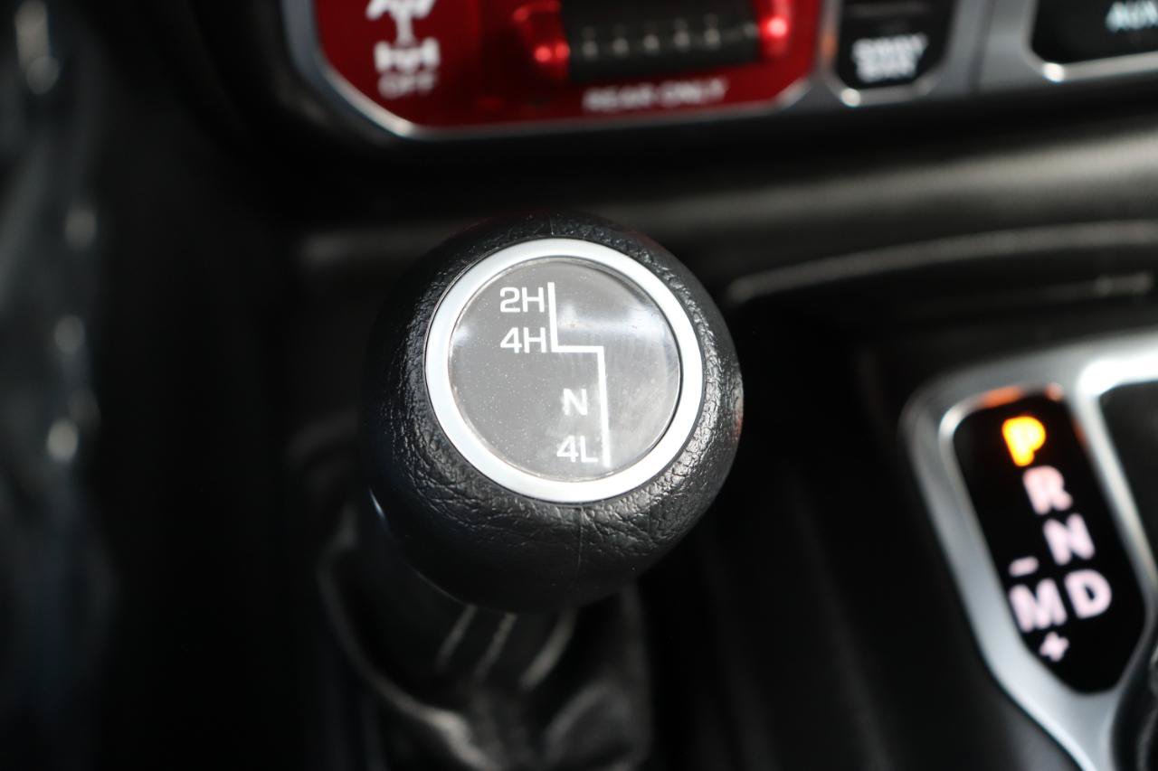 Used 2026 Jeep Gladiator Rubicon AWD/4WD image 40