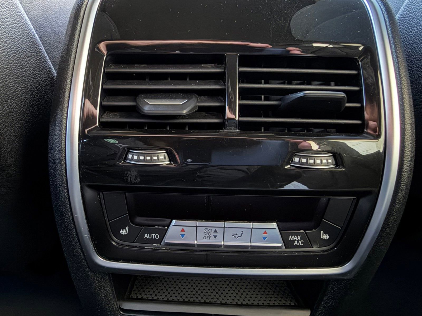 Used 2023 BMW X5 xDrive45e image 28