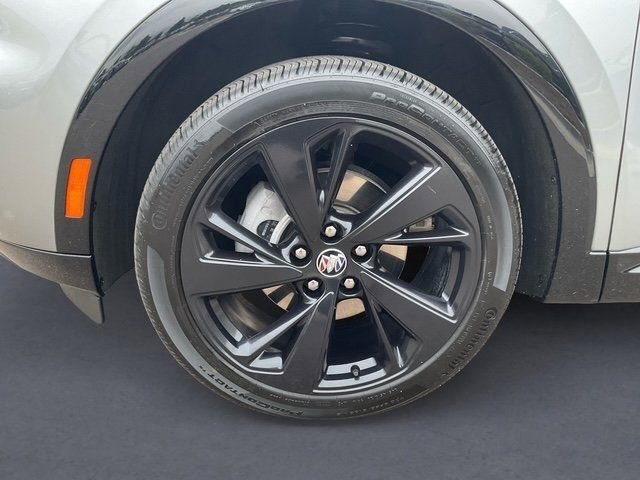 Used 2023 Buick Envision Essence w/ Sport Touring Package image 16