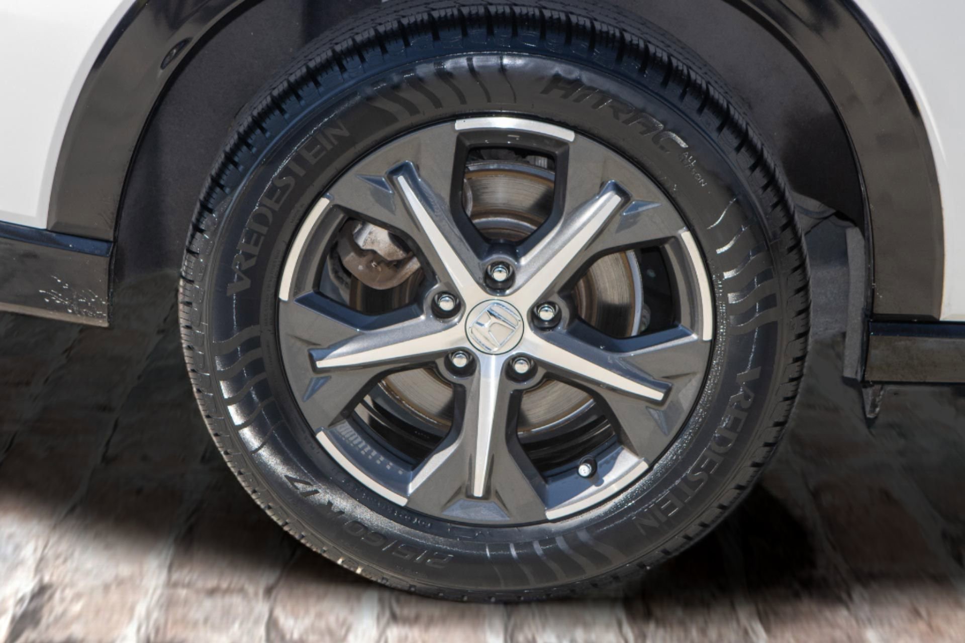 Certified 2023 Honda HR-V EX-L image 38