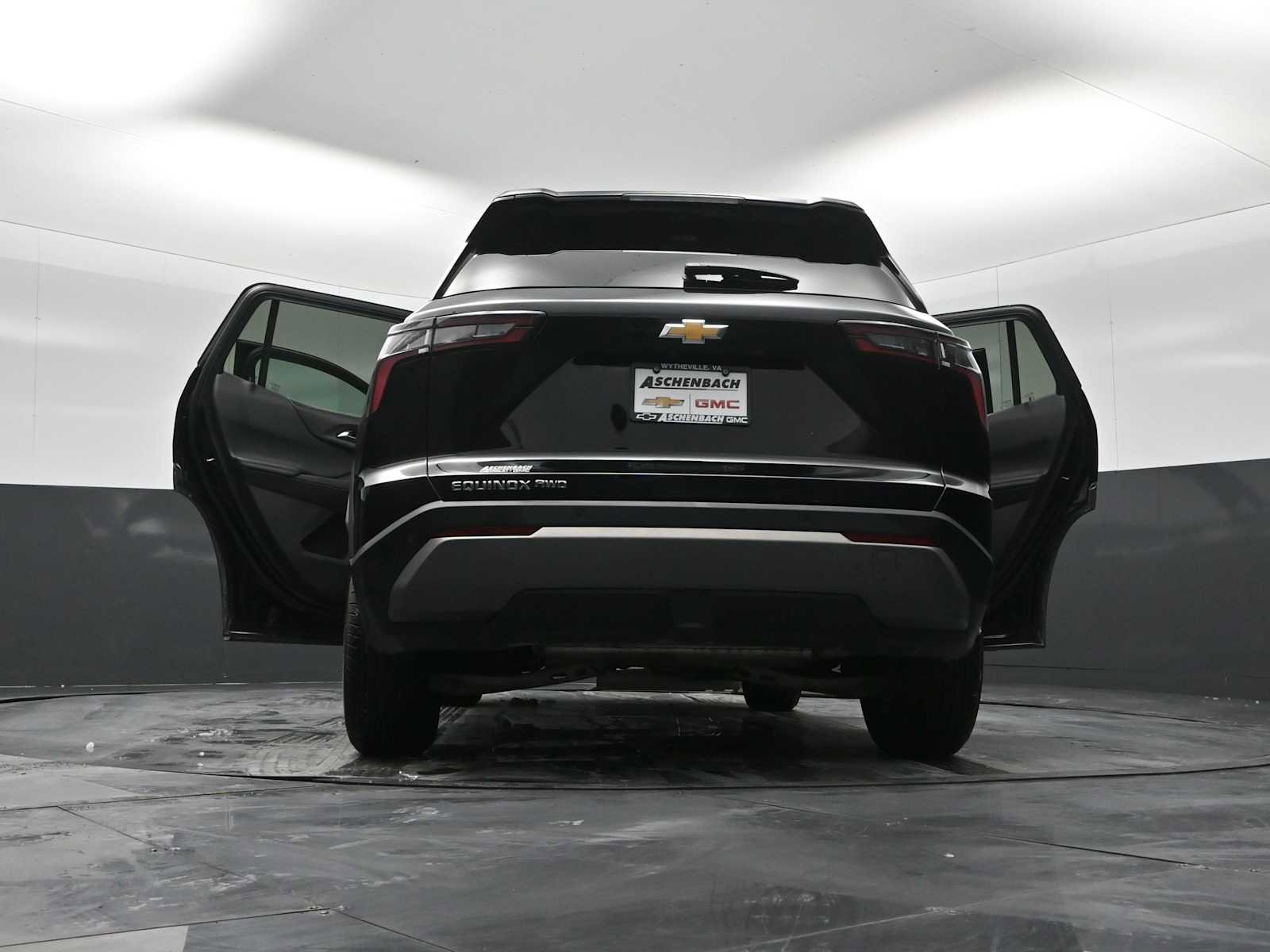 Used 2025 Chevrolet Equinox LT w/ Convenience Package II image 30