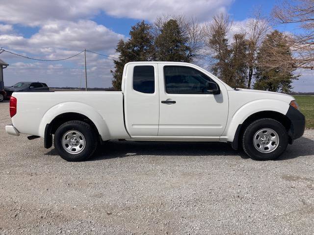 Used 2019 Nissan Frontier S RWD image 2