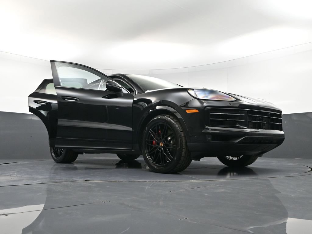 New 2026 Porsche Cayenne S image 39