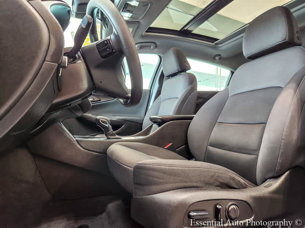 Used 2023 Chevrolet Malibu LT FWD image 9