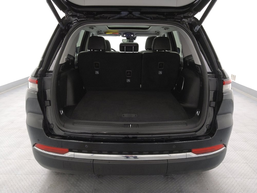 Used 2022 Jeep Grand Cherokee Limited 4xe image 29