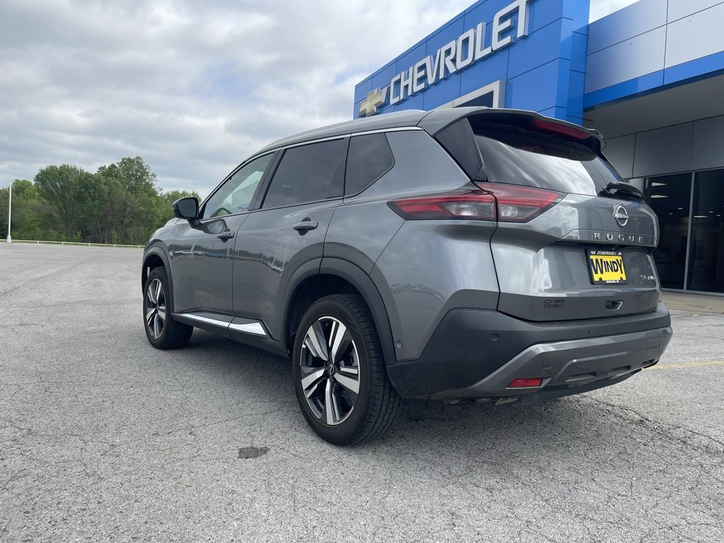 Used 2023 Nissan Rogue SL w/ SL Premium Package image 10