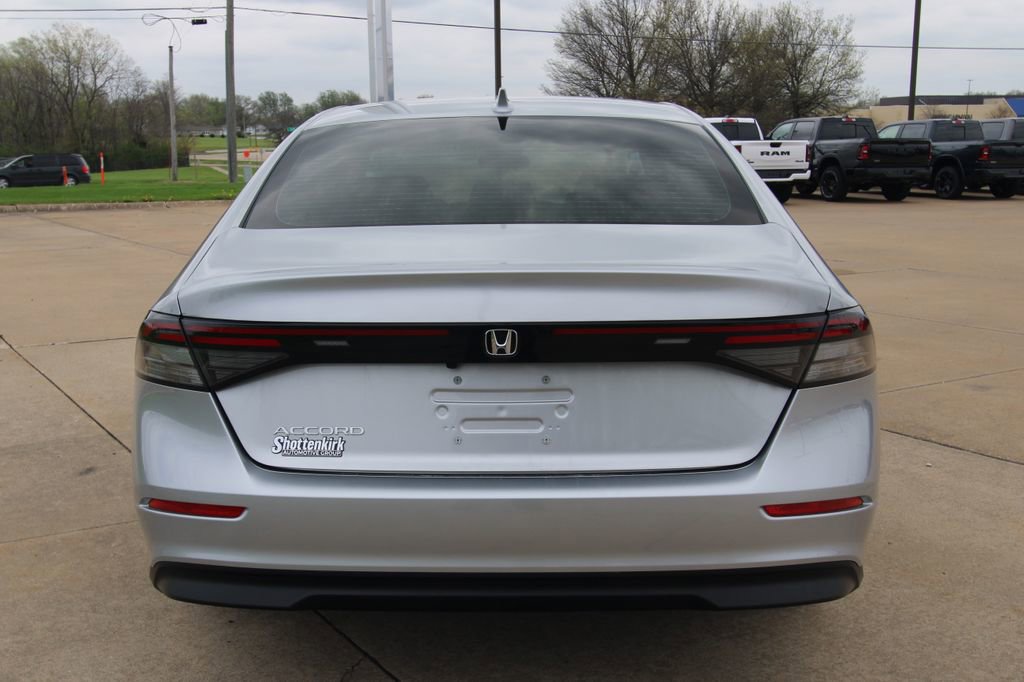 Used 2024 Honda Accord EX image 14