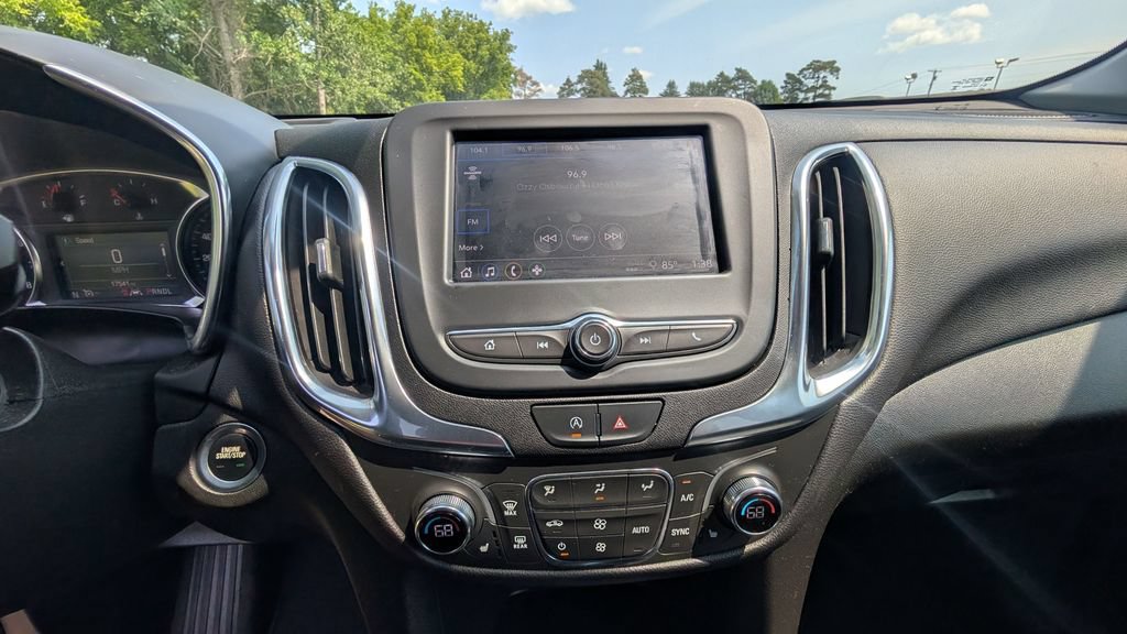 Used 2024 Chevrolet Equinox LT AWD/4WD image 8