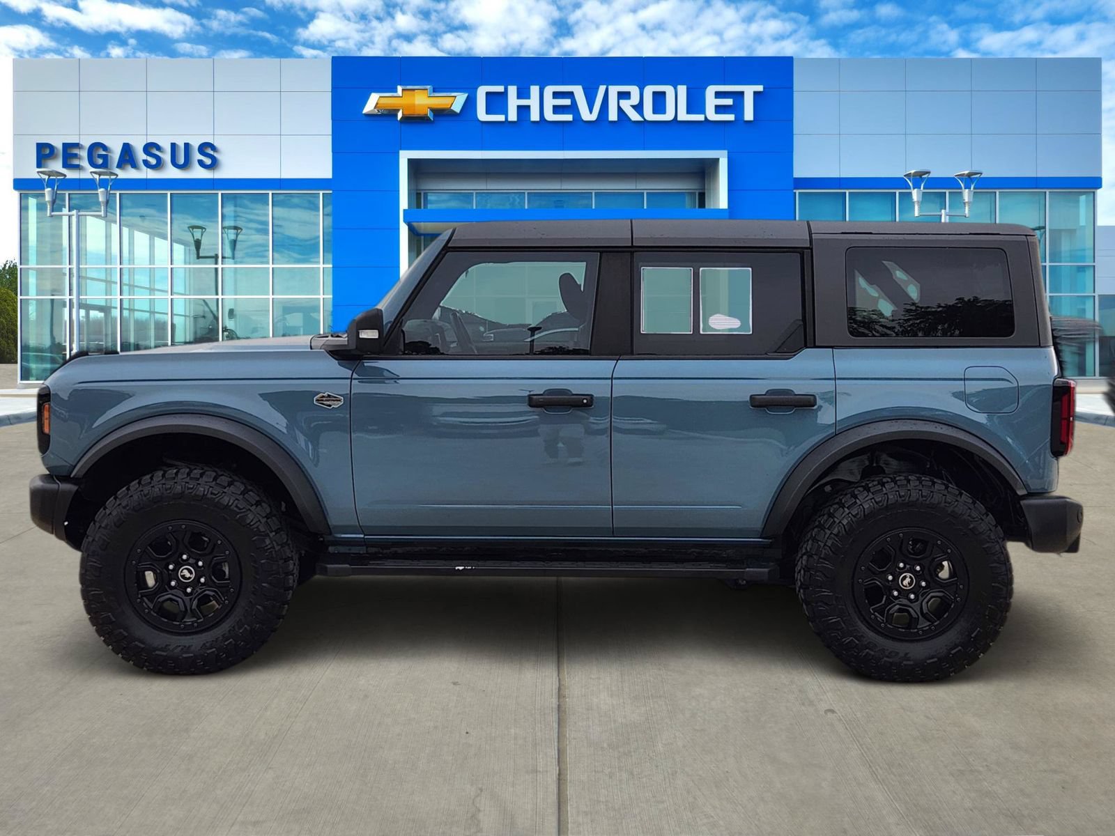 Used 2023 Ford Bronco Wildtrak AWD/4WD video 3