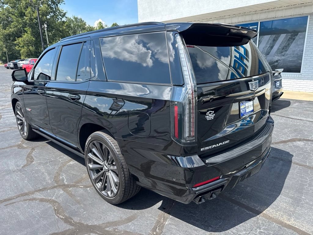 Used 2025 Cadillac Escalade V w/ LPO, Floor Liner Package AWD/4WD image 3