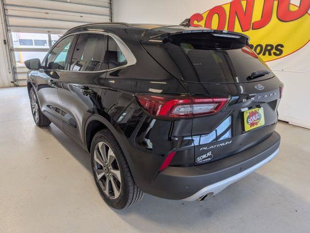 Certified 2024 Ford Escape Platinum AWD/4WD image 3