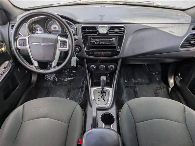 Used 2012 Chrysler 200 Touring FWD image 16