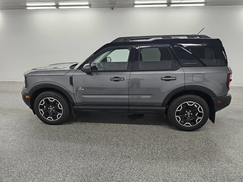 Used 2025 Ford Bronco Sport Outer Banks w/ Outer Banks Tech Package+ AWD/4WD image 8