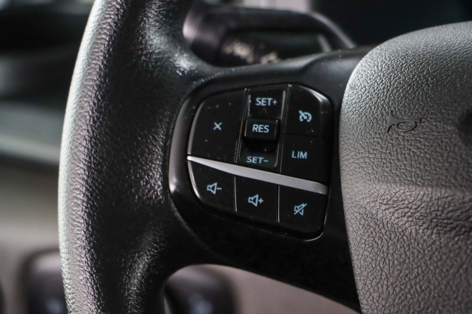 Used 2023 Ford Transit 350 XLT image 14