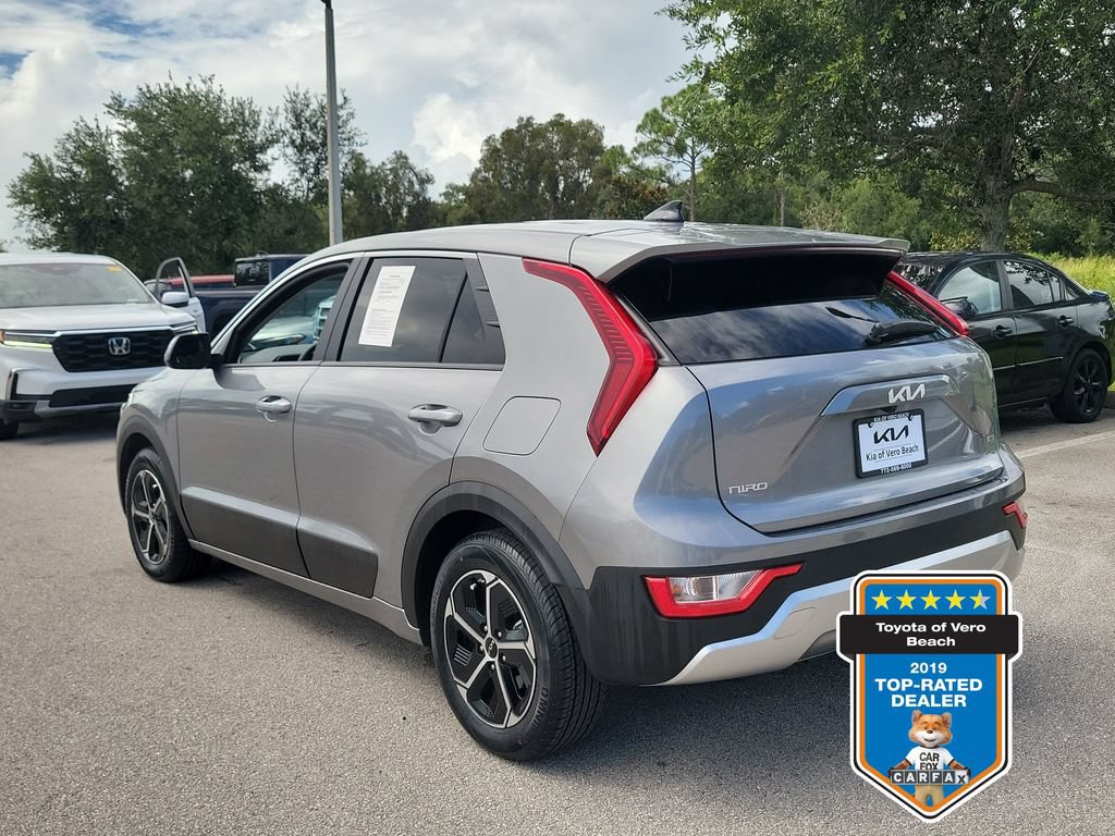 Certified 2025 Kia Niro LX FWD image 6