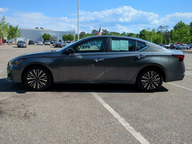 Used 2025 Nissan Altima 2.5 SV image 7