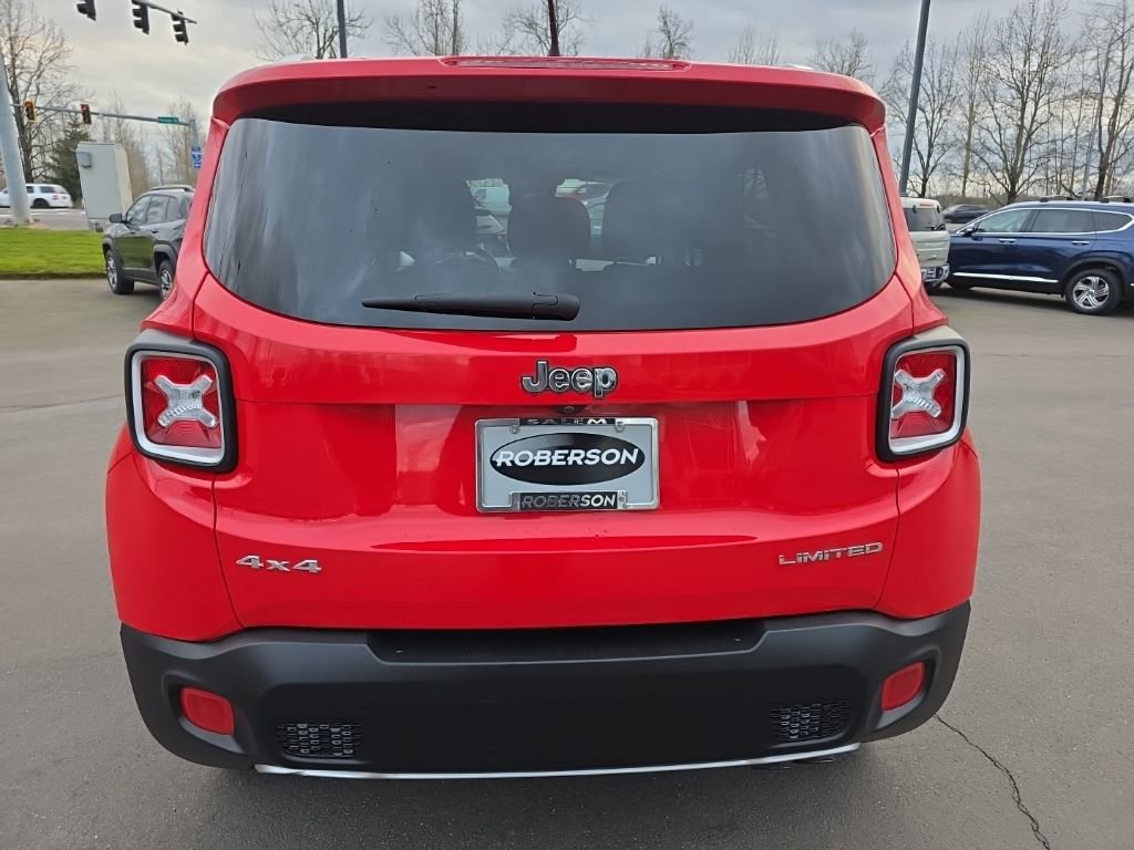 Used 2016 Jeep Renegade Limited image 4