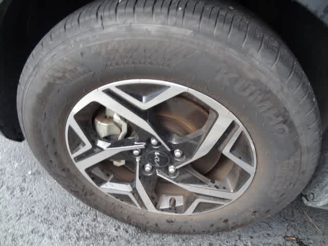 Used 2025 Kia Sportage LX FWD image 21