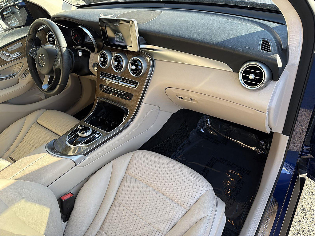 Used 2018 Mercedes-Benz GLC 300 image 28