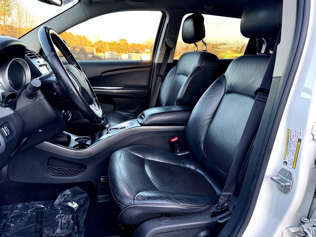 Used 2016 Dodge Journey R/T image 3