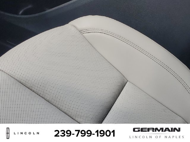 New 2026 Lincoln Aviator 2WD image 28