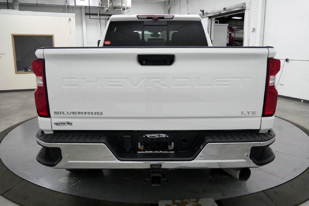 Used 2021 Chevrolet Silverado 2500 LTZ w/ LTZ Premium Package AWD/4WD image 7