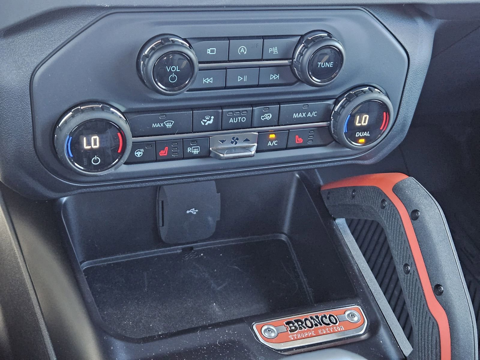 Used 2025 Ford Bronco Stroppe Edition image 19