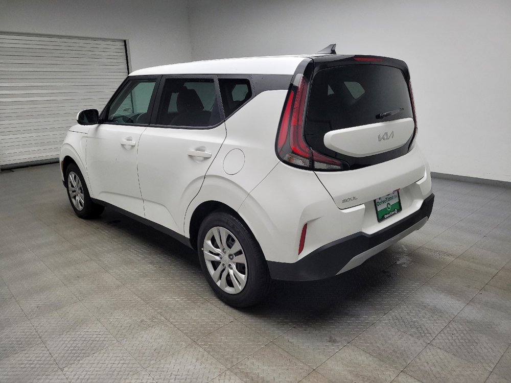Used 2025 Kia Soul LX image 5
