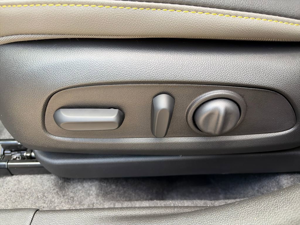 New 2026 Chevrolet Trax ACTIV w/ Sunroof Package image 15