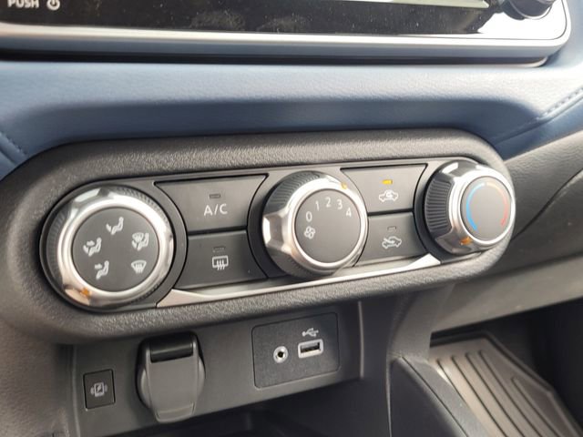 New 2026 Nissan Sentra SV w/ SV Convenience Package FWD image 18
