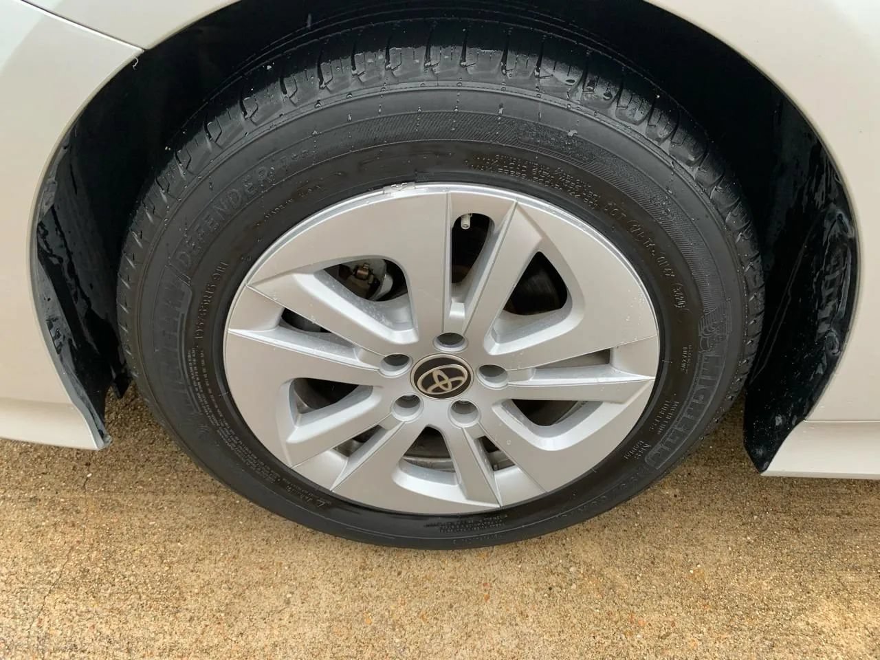 Used 2017 Toyota Prius Two FWD image 22