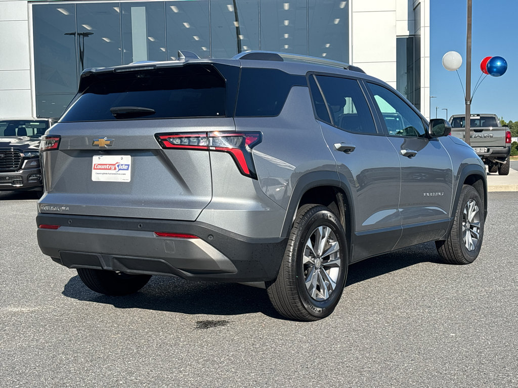 Used 2025 Chevrolet Equinox LT w/ Convenience Package II AWD/4WD image 6