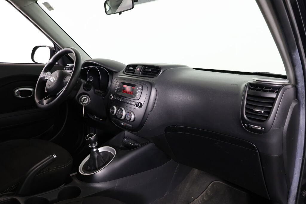 Used 2016 Kia Soul Base image 23