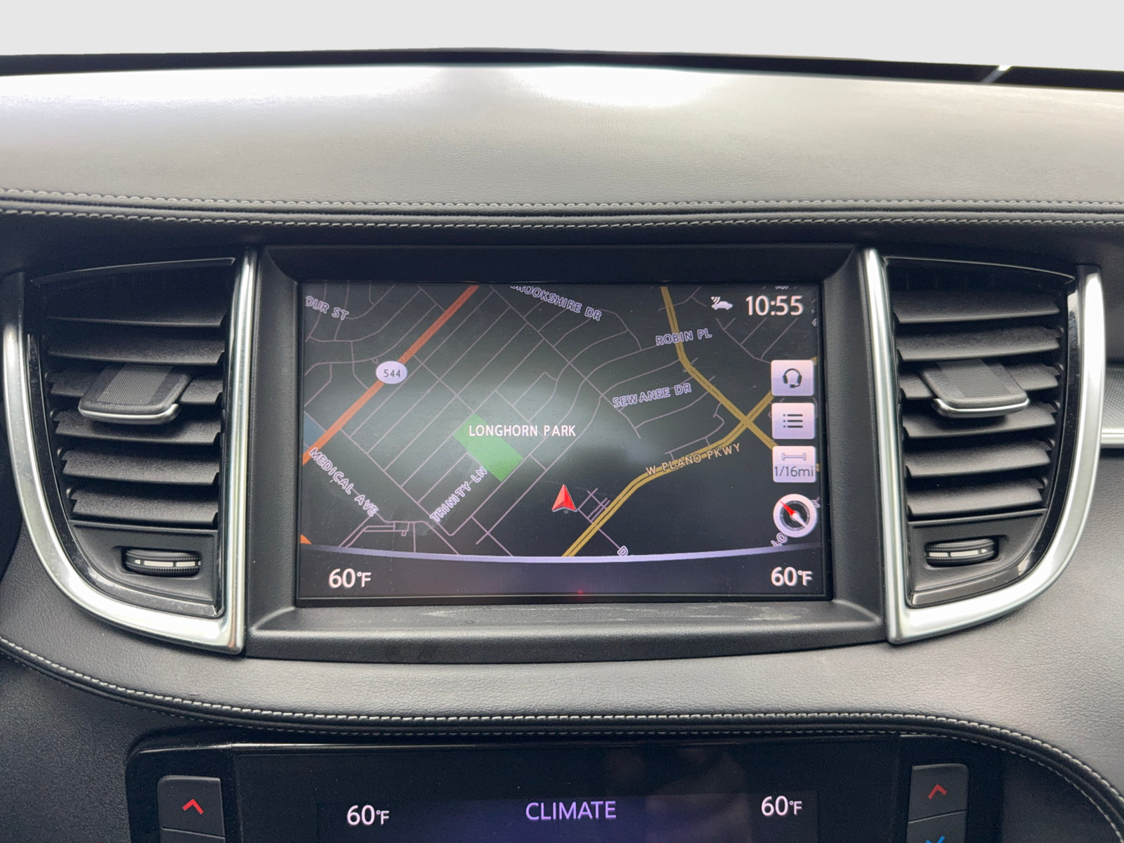 Used 2019 INFINITI QX50 Luxe w/ Navigation Package FWD image 25