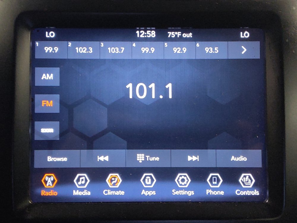Used 2022 Jeep Cherokee Latitude Lux FWD image 25