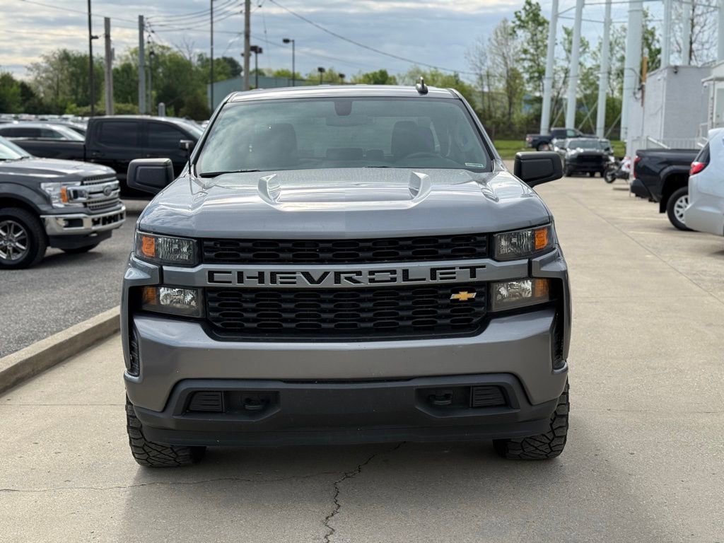 Used 2020 Chevrolet Silverado 1500 Custom w/ Custom Value Package AWD/4WD image 3