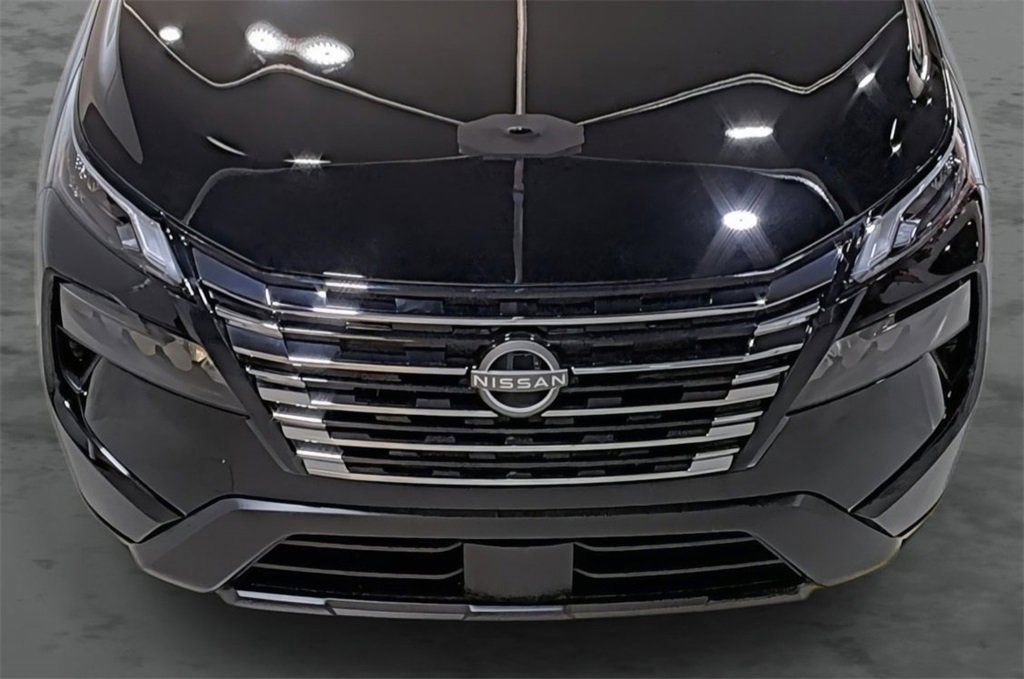 Used 2026 Nissan Rogue SV image 16