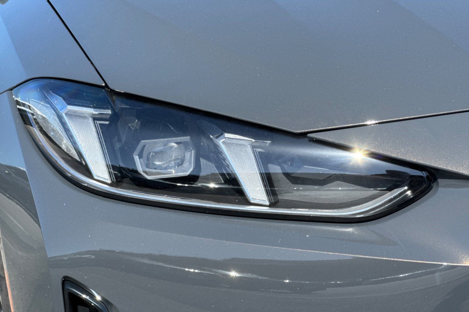 Used 2026 BMW i4 eDrive40 w/ Premium Package RWD image 12