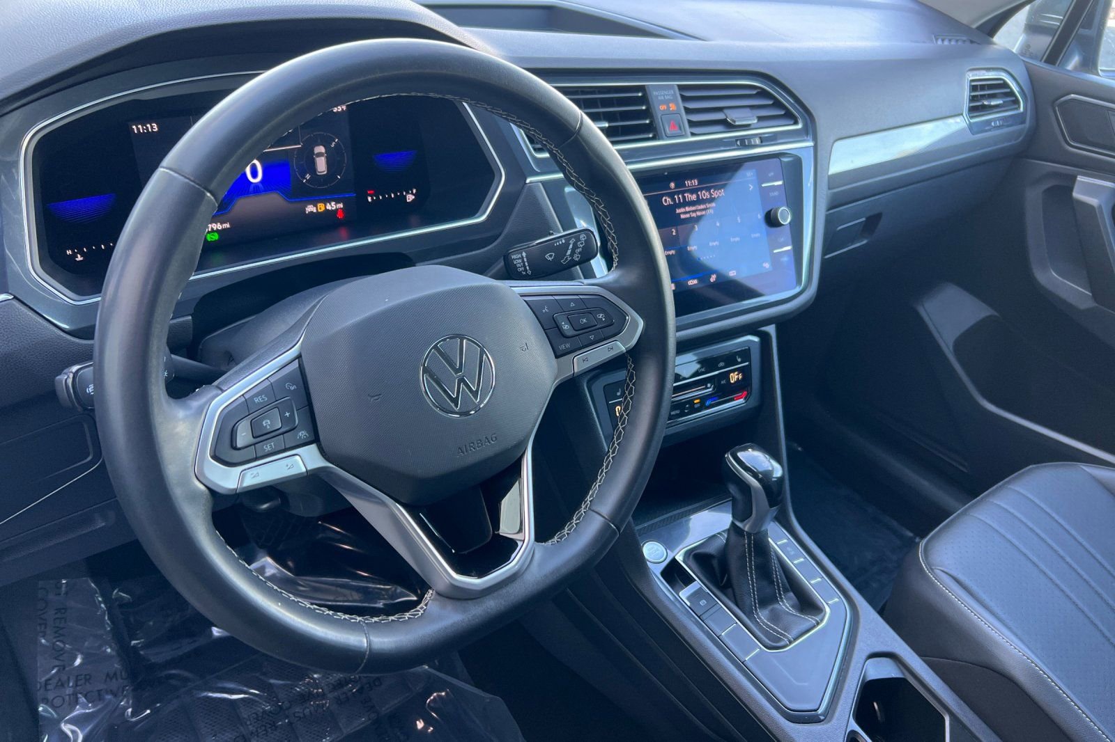 Used 2022 Volkswagen Tiguan SE image 10