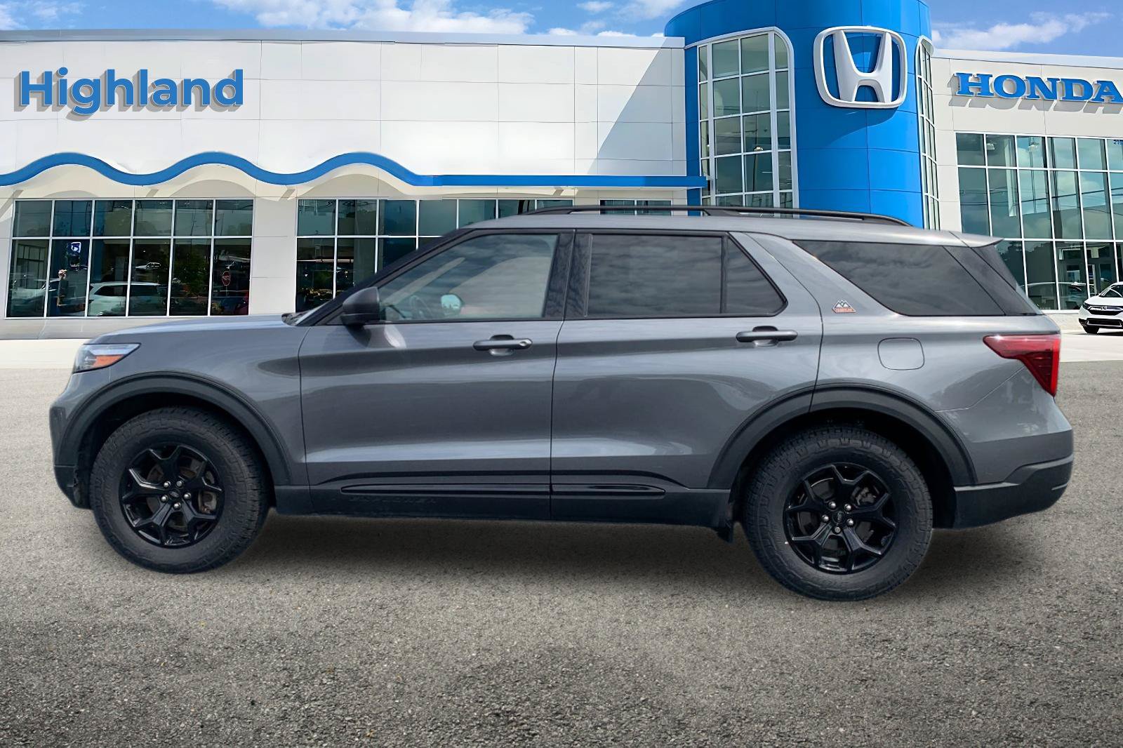 Used 2022 Ford Explorer Timberline AWD/4WD image 2