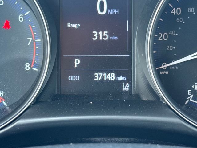 Used 2021 Toyota C-HR LE FWD image 18
