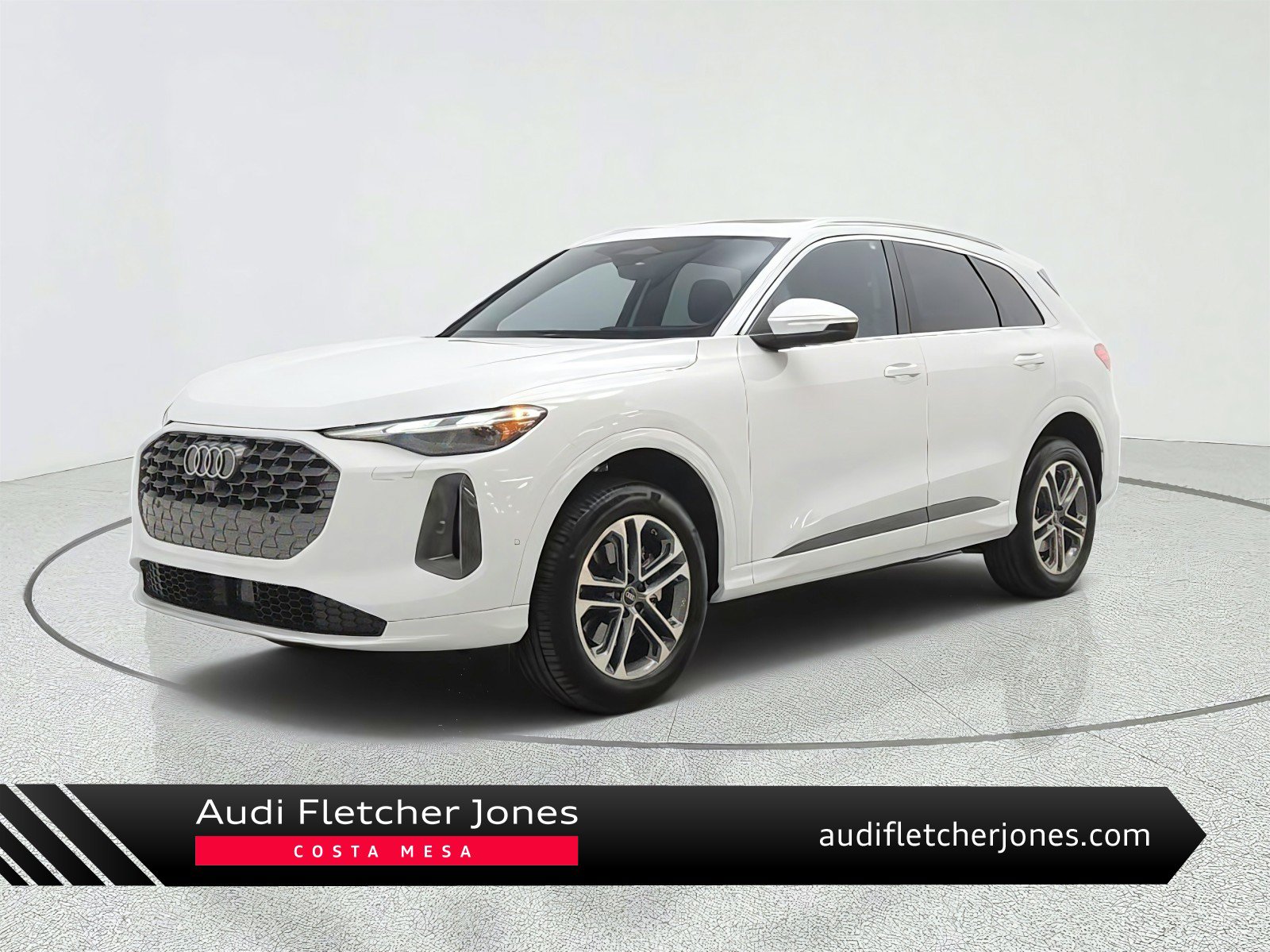 Used 2025 Audi Q5 Premium w/ Convenience Package
